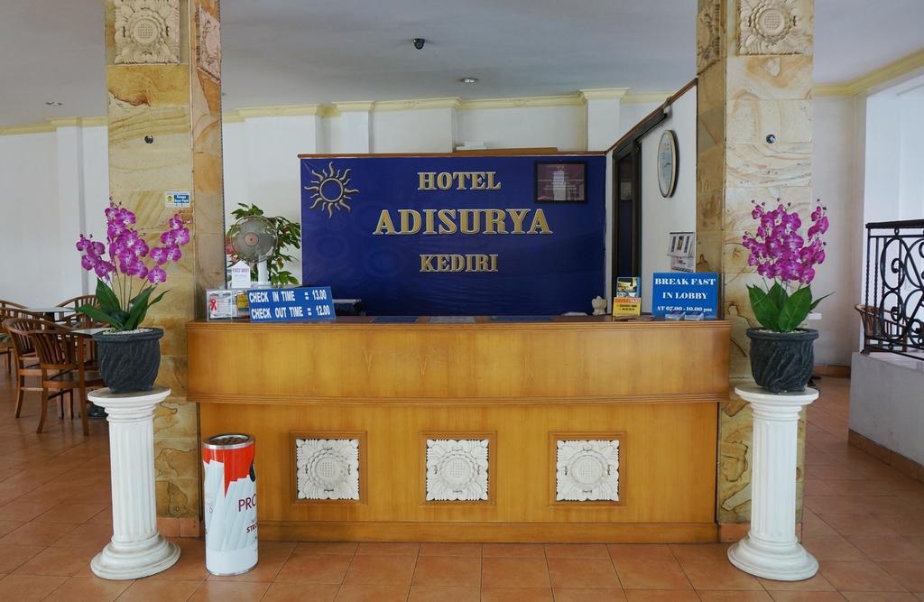 Adisurya Hotel Kediri  Exteriör bild